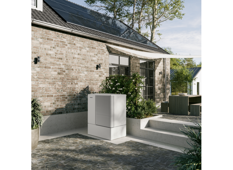 STIEBEL ELTRON Tepeln&aacute; čerpadla vzduch-voda HPA-O 10.2 W Plus HC 400